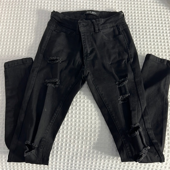 Skinny leg distressed jean - Picture 1 of 2